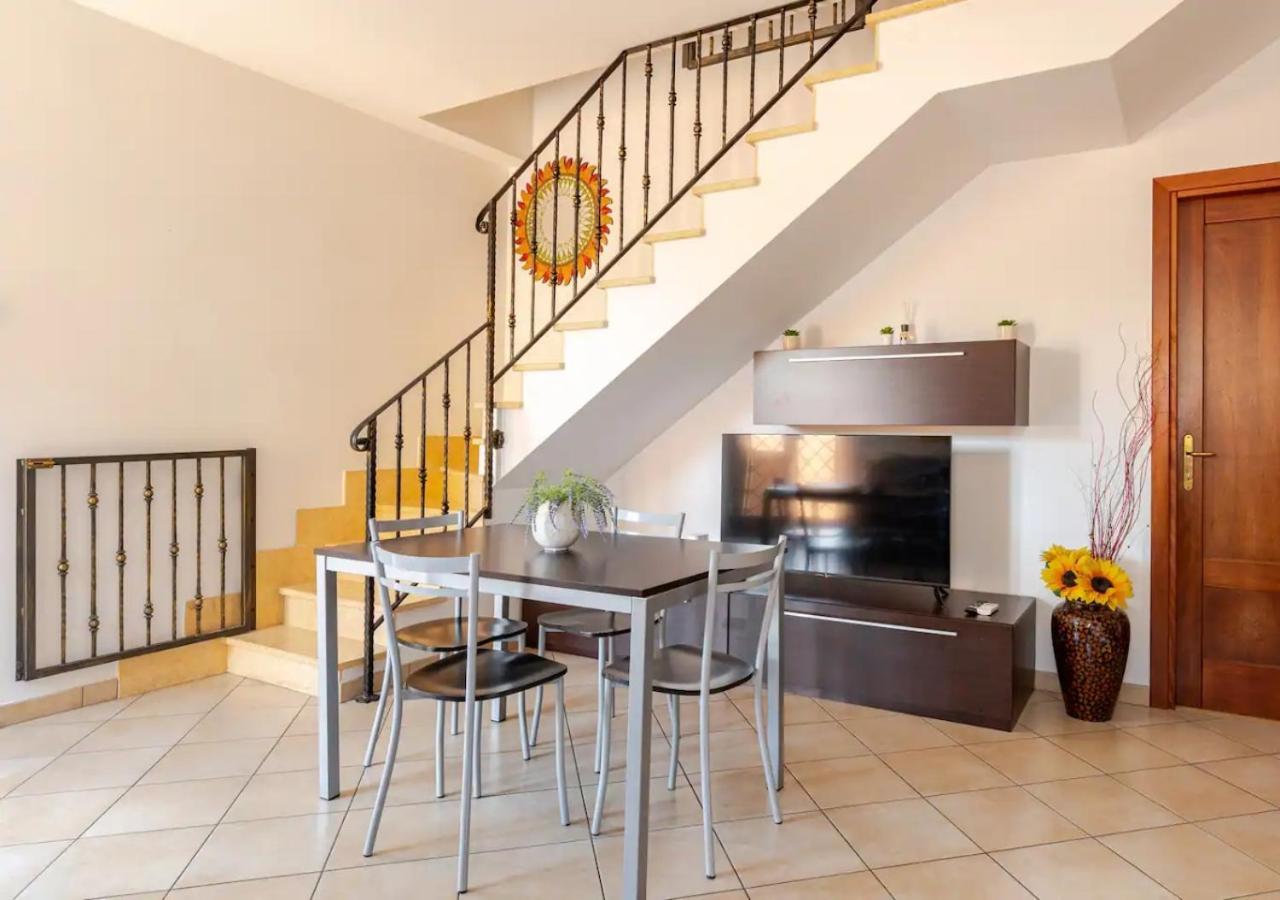 Garden Villa - Free Parking, Wi-Fi E Netflix Фьюмичино Экстерьер фото